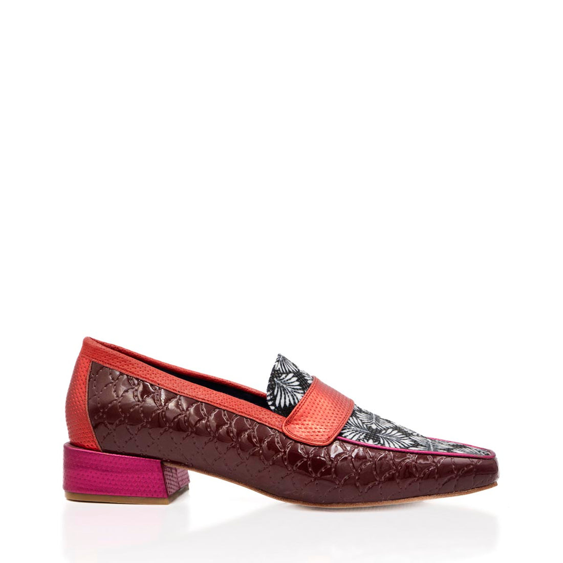 Mocasin de Mujer Fiorella Red Velvet - Altura Siete