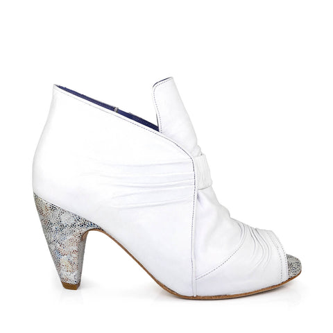 Women's shoe Paz White